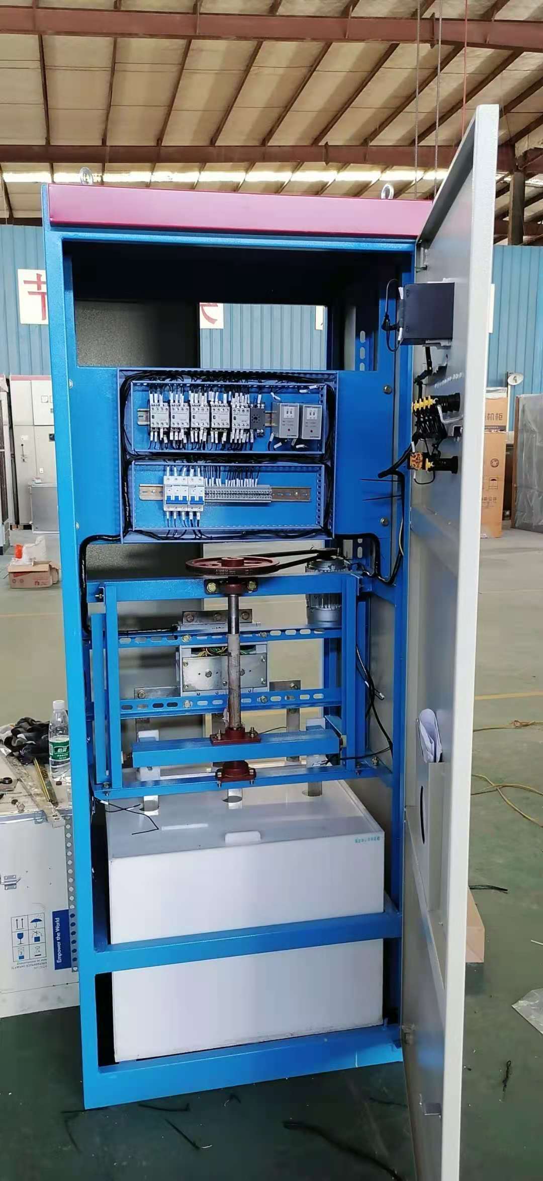 MWLS系列立磨軟起動(dòng)水阻柜